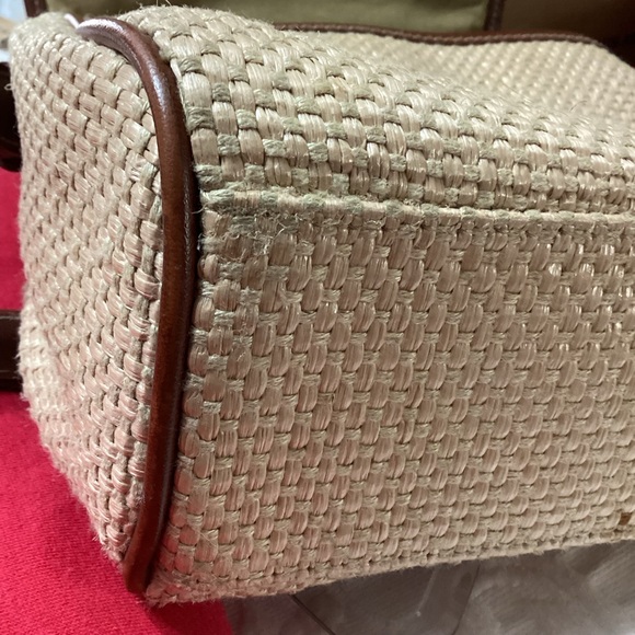 Liz Claiborne Tan Woven Jute Crossbody Ladies Shoulder Bag - Picture 8 of 16